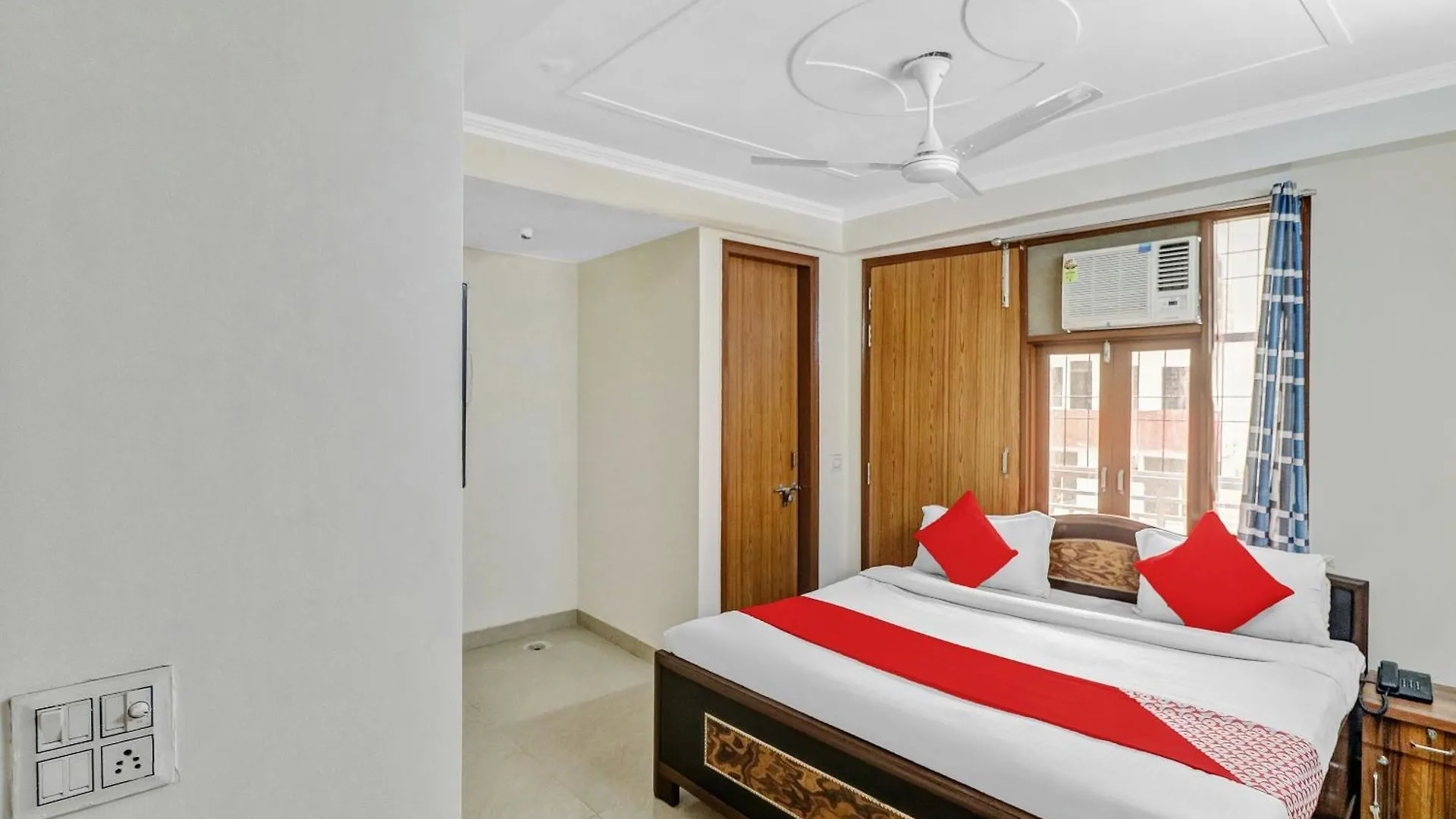 ***  Hotel O South Plaza Near Qutab Minar Metro Station New Delhi India